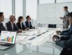 découvrez comment déterminer le nombre de parts à céder lors d’une première levée de fonds pour préserver votre contrôle tout en attirant des investisseurs.